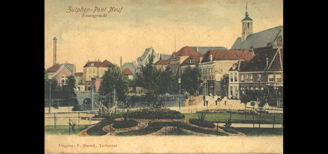 De Pont Neuf gezien vanuit een bloemrijk  Staionsplein, vóór 1914